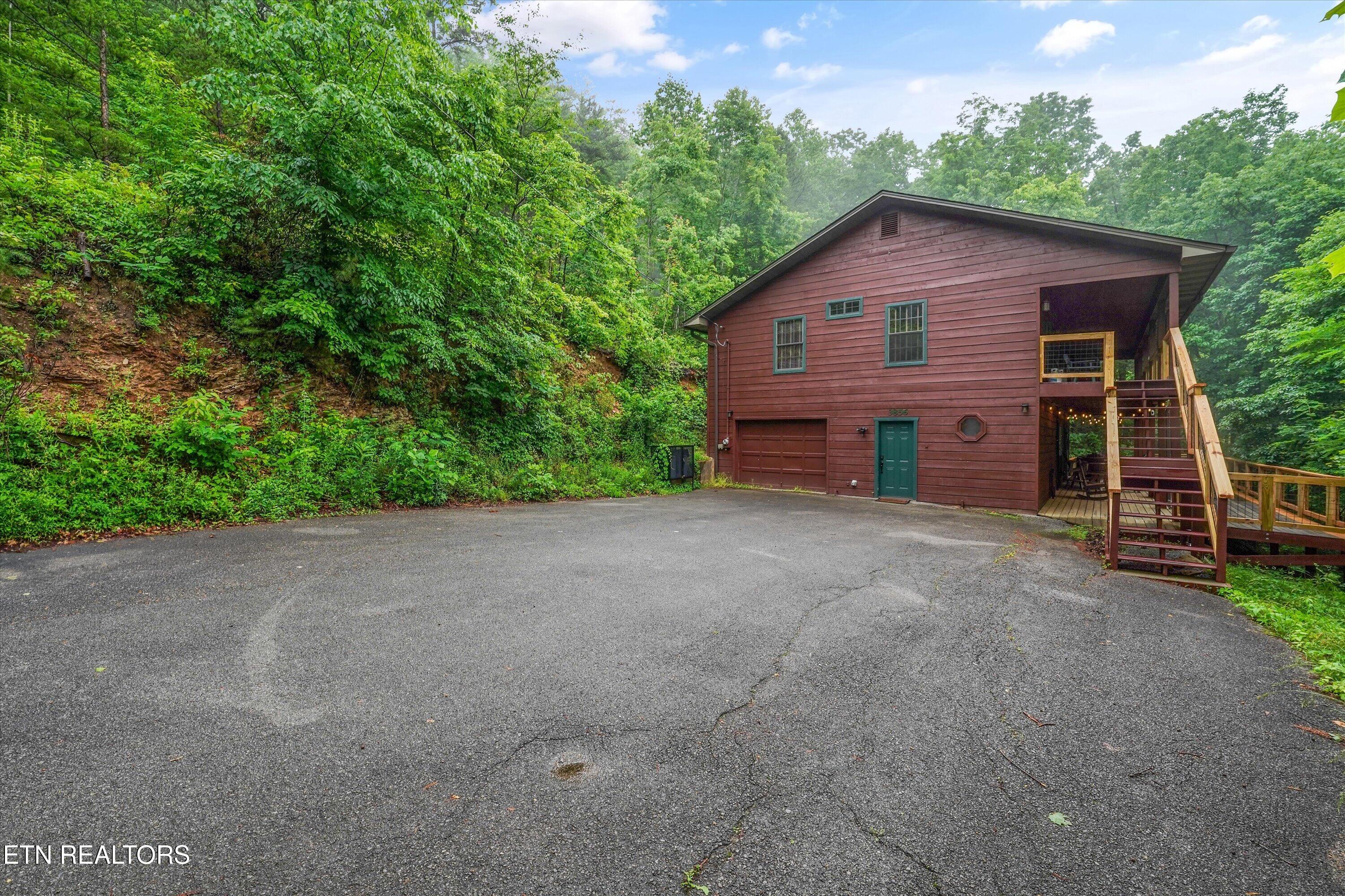 3856 Ravens Den Way Sevierville TN 37862