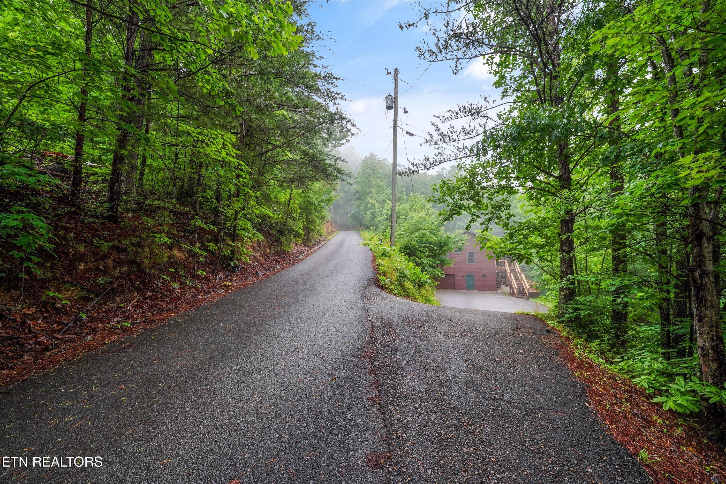 3856 Ravens Den Way Sevierville TN 37862