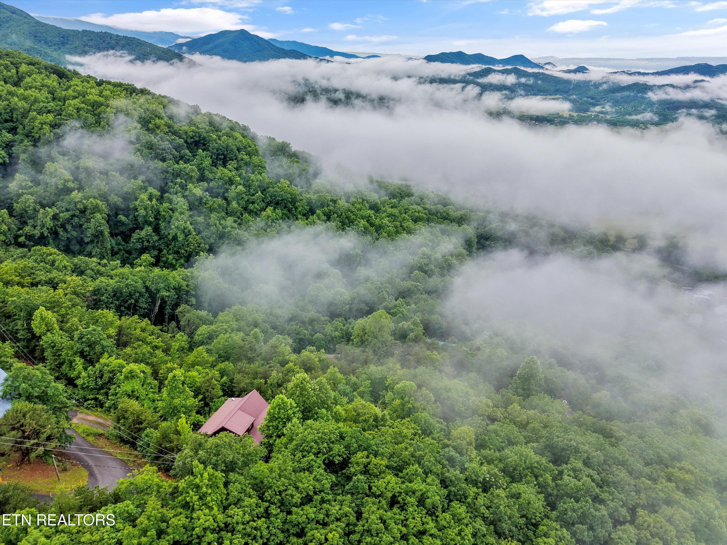3856 Ravens Den Way Sevierville TN 37862
