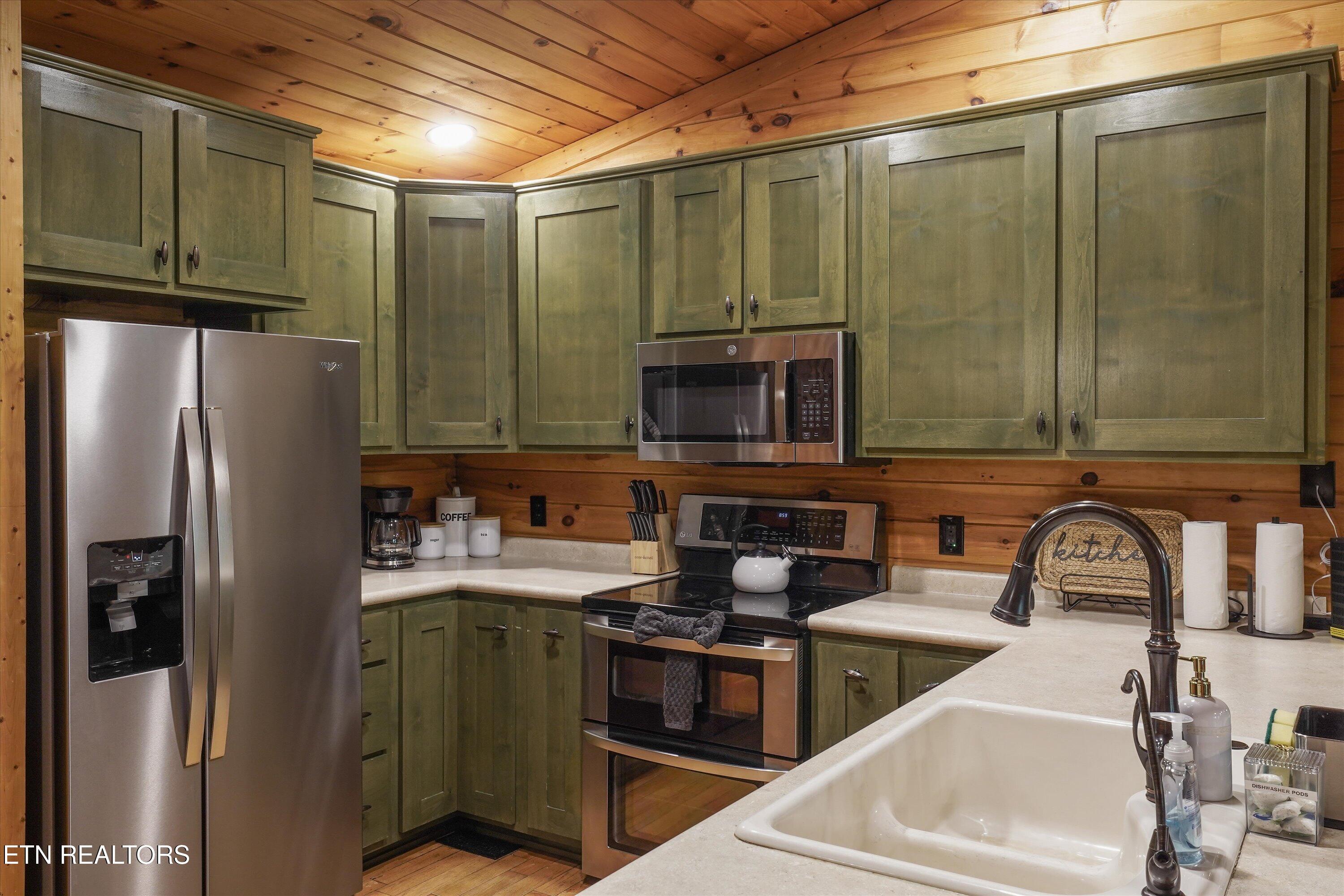 3856 Ravens Den Way Sevierville TN 37862