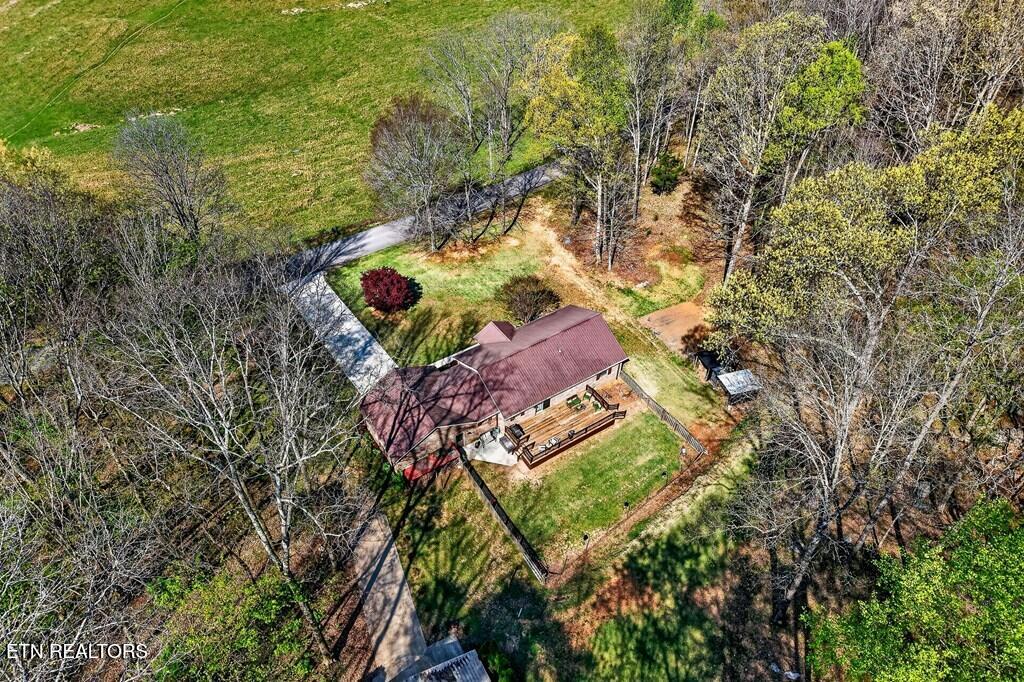 747 Old County Farm Road Spencer TN 38585