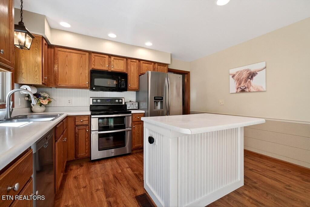 747 Old County Farm Road Spencer TN 38585