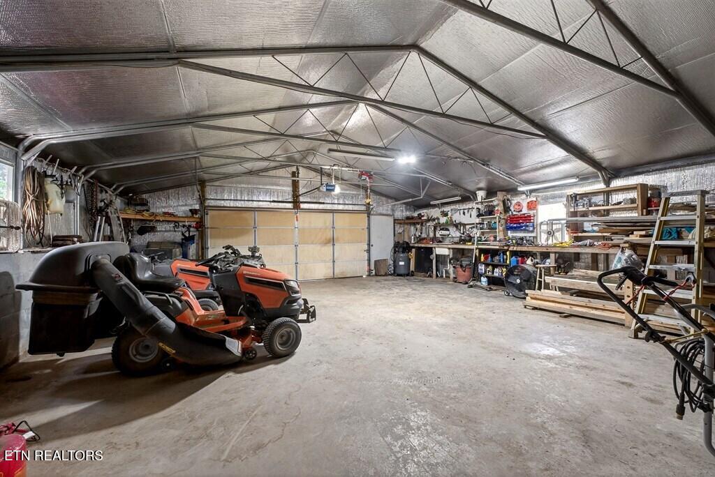 747 Old County Farm Road Spencer TN 38585