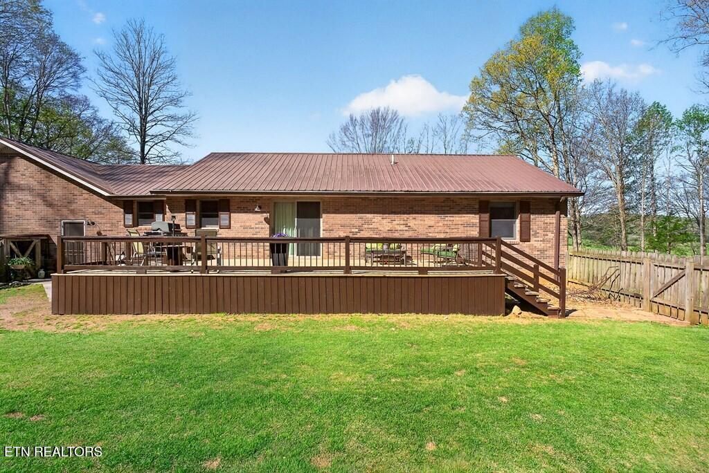 747 Old County Farm Road Spencer TN 38585