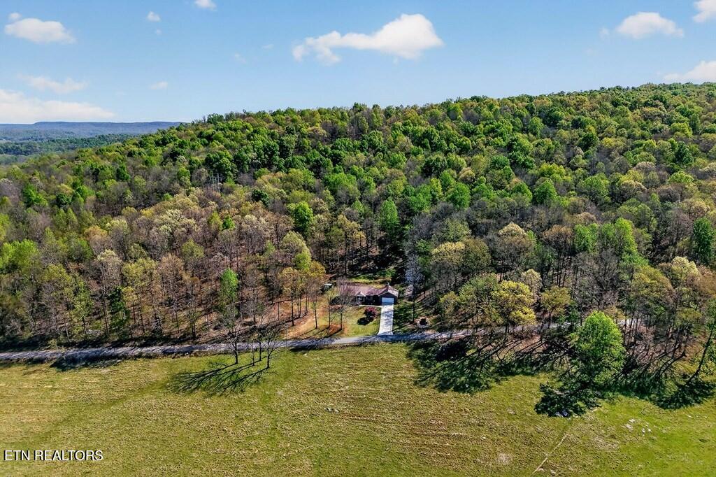 747 Old County Farm Road Spencer TN 38585