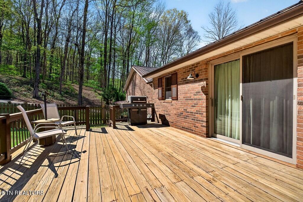 747 Old County Farm Road Spencer TN 38585
