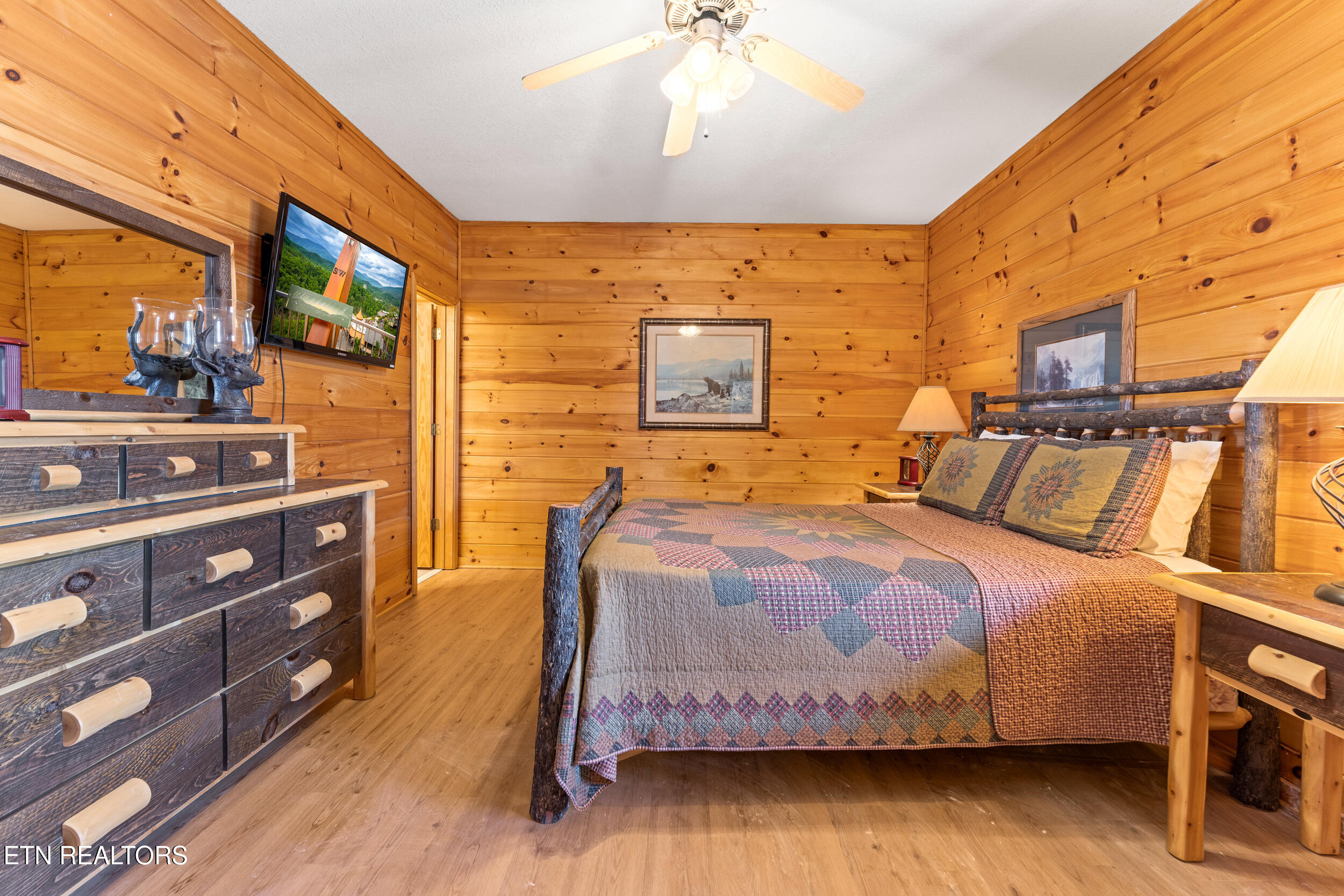 829 Red Fox Trail Gatlinburg TN 37738