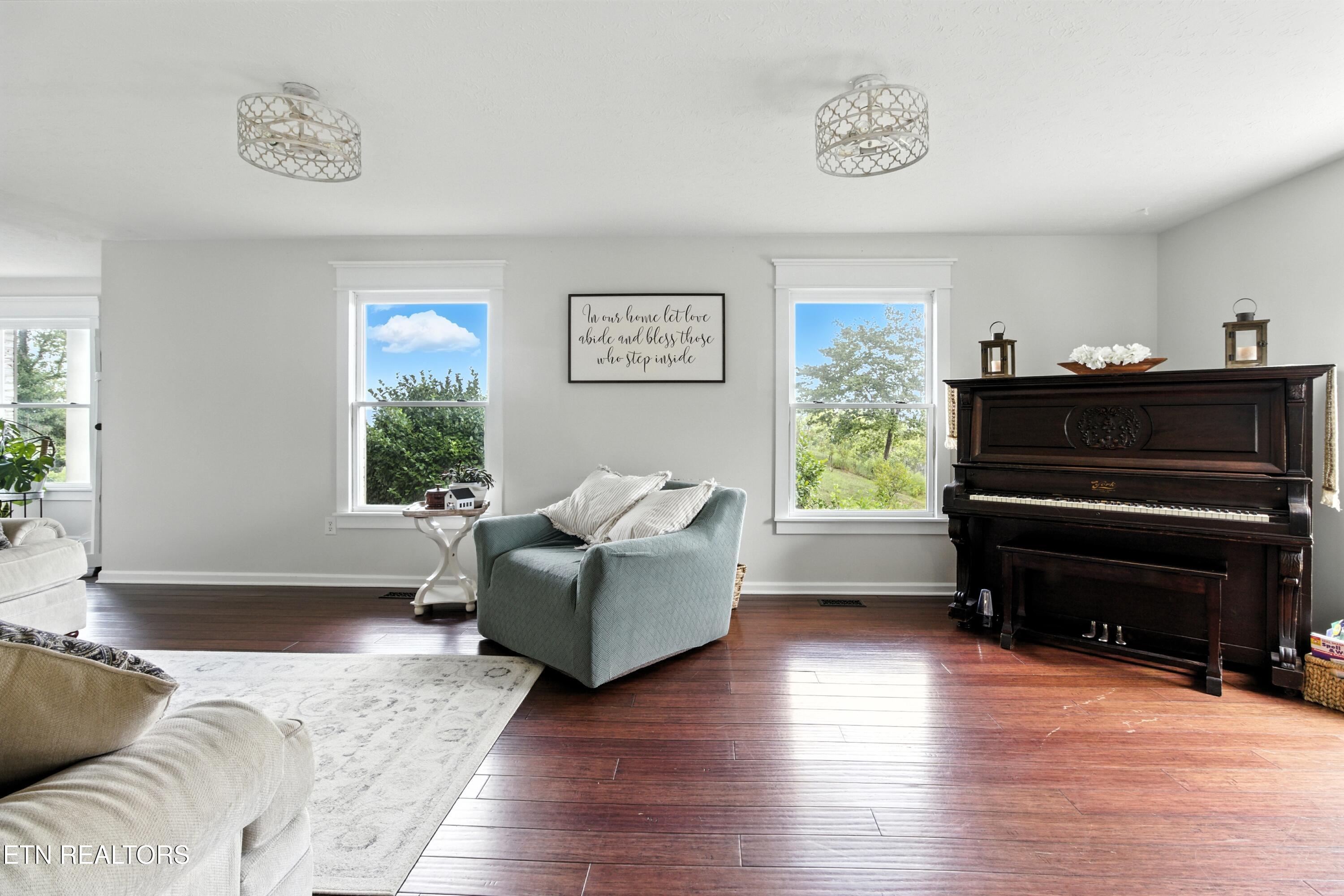260 Meador Lane Harrogate TN 37752