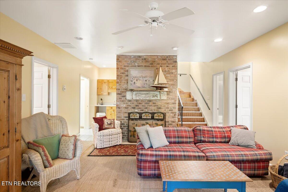 305 Amohi Lane Loudon TN 37774