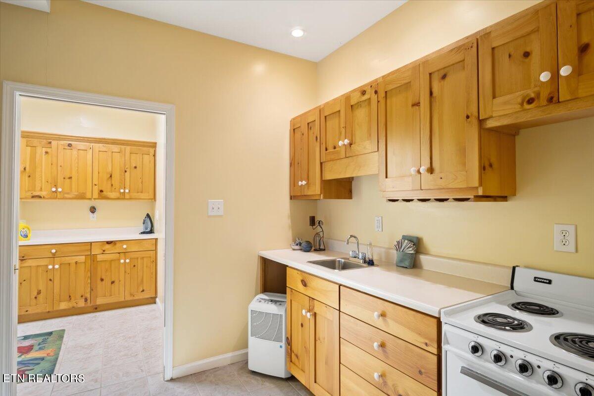 305 Amohi Lane Loudon TN 37774
