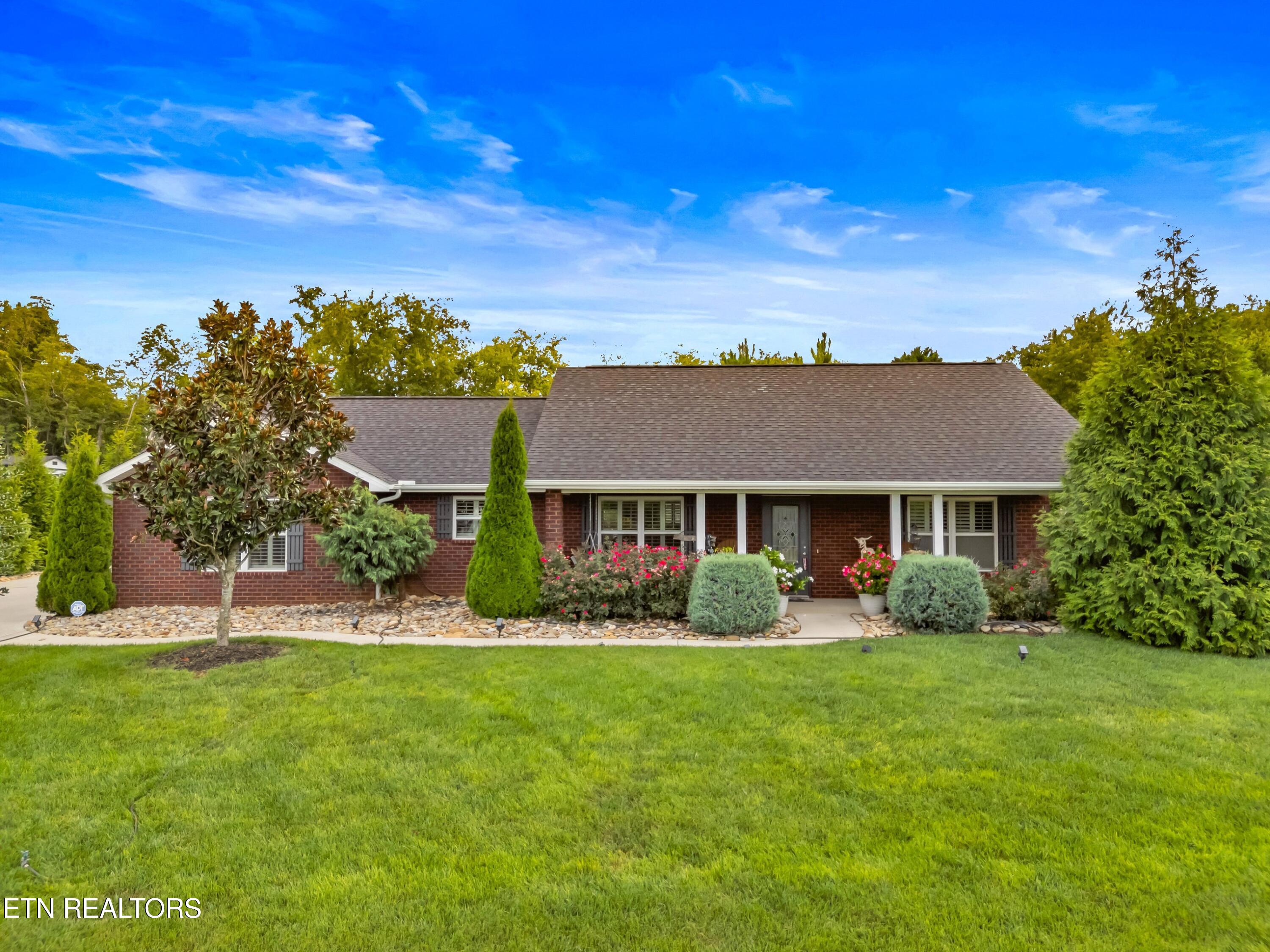136 Crosslake Lane Dandridge TN 37725