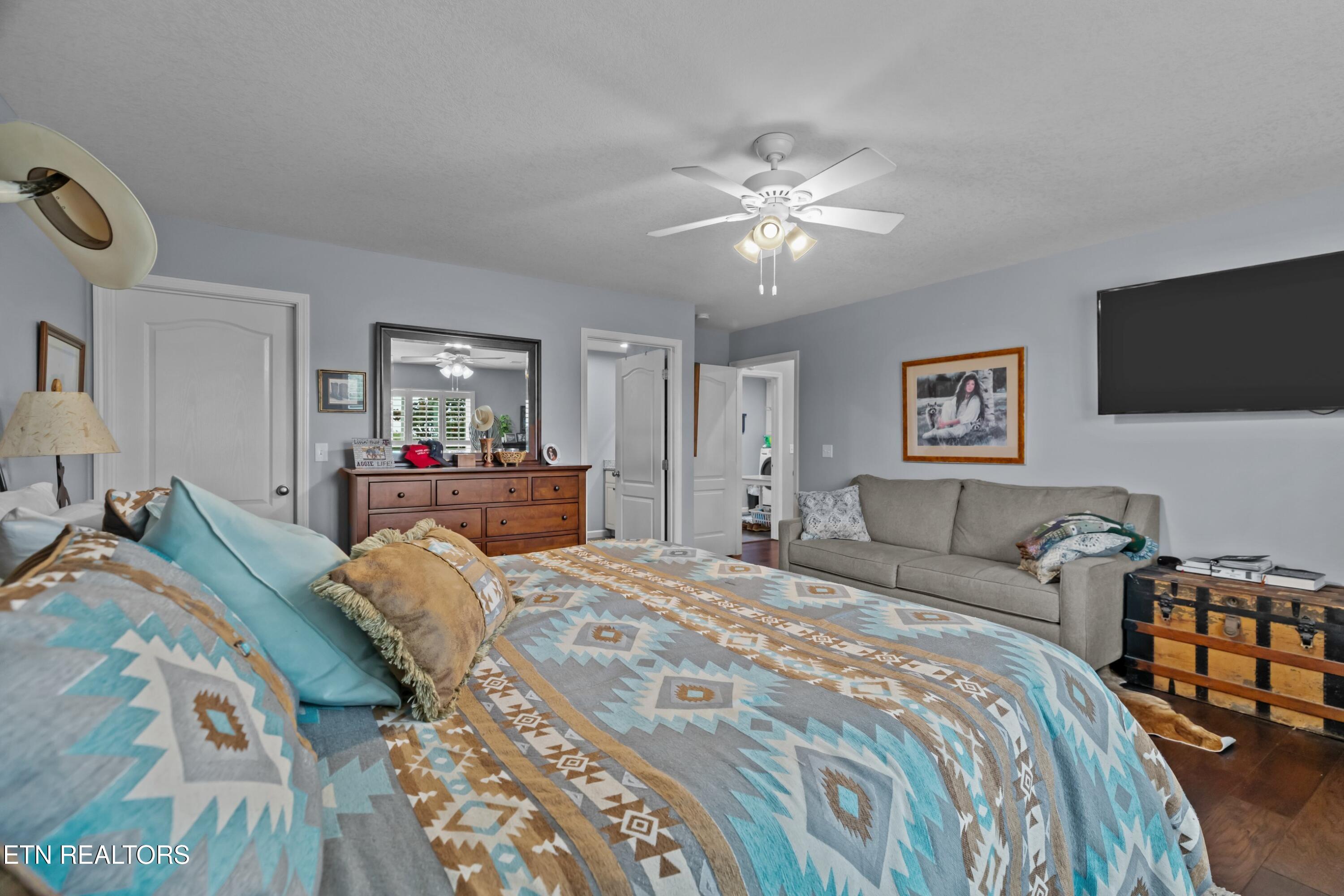 136 Crosslake Lane Dandridge TN 37725