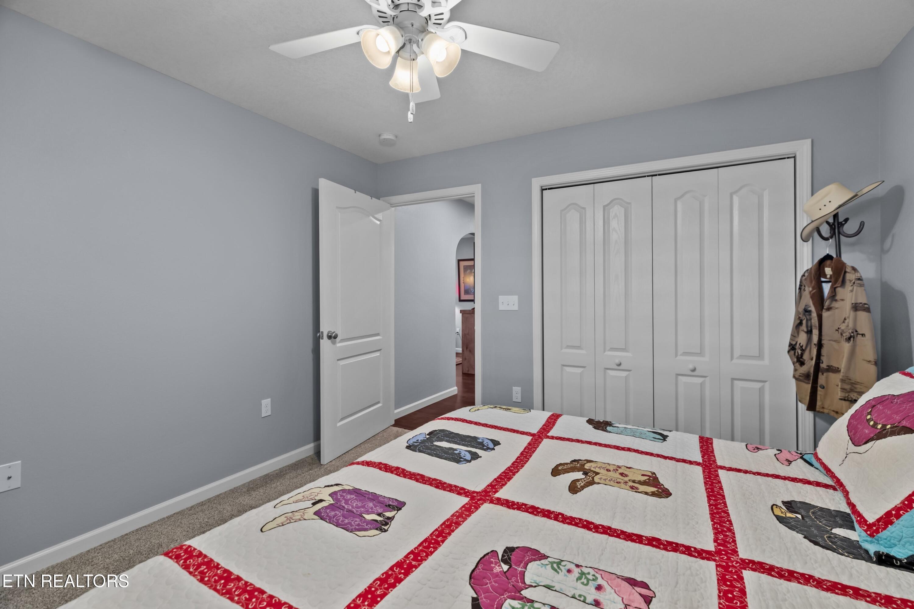 136 Crosslake Lane Dandridge TN 37725