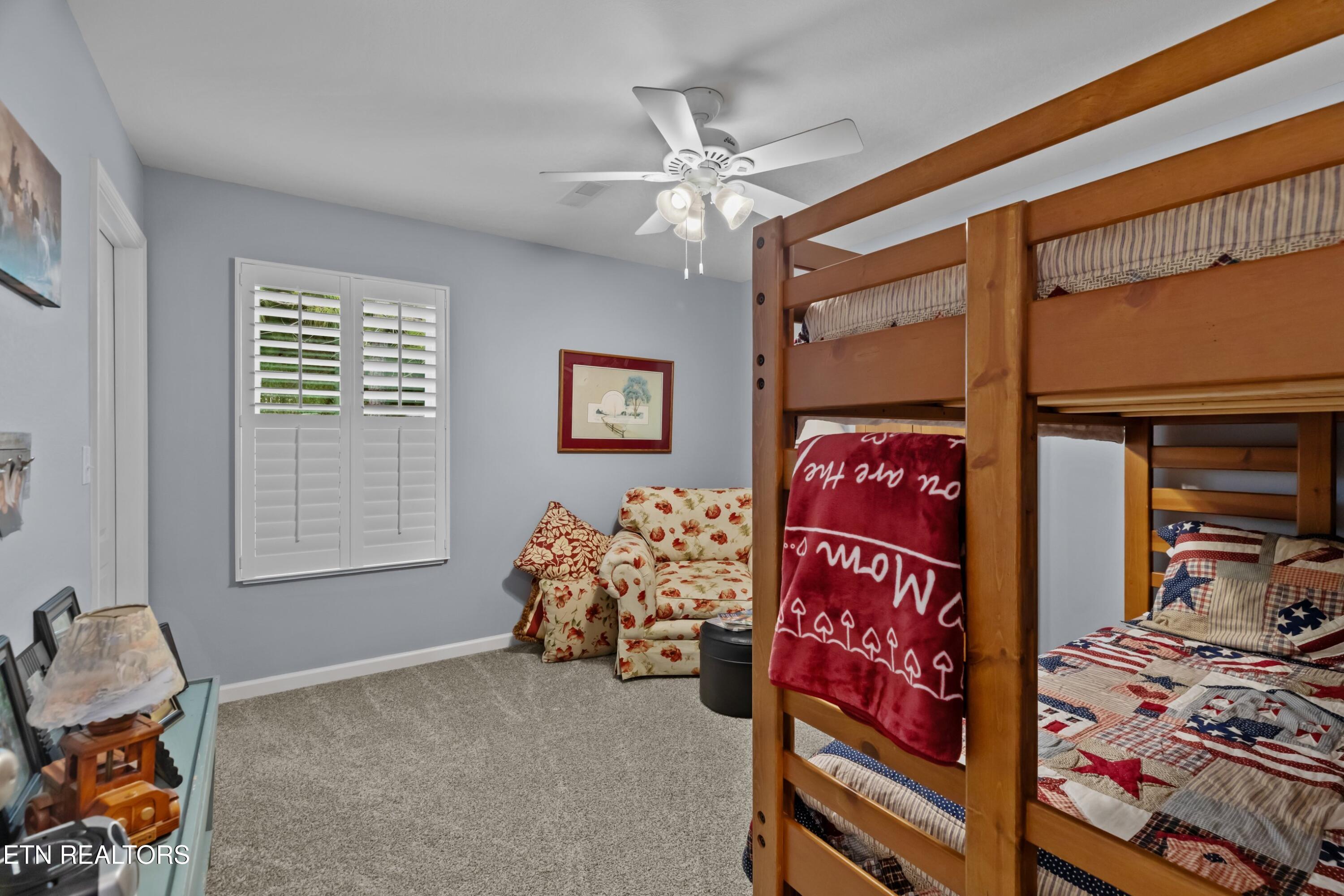 136 Crosslake Lane Dandridge TN 37725