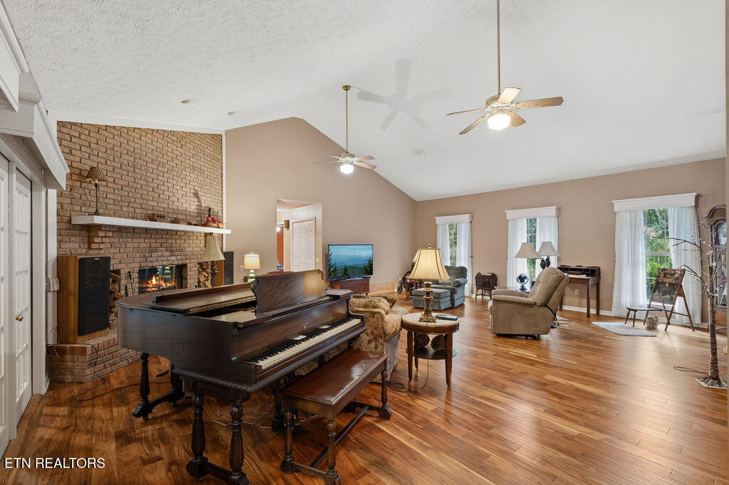 3012 Roaring Creek Way Sevierville TN 37862
