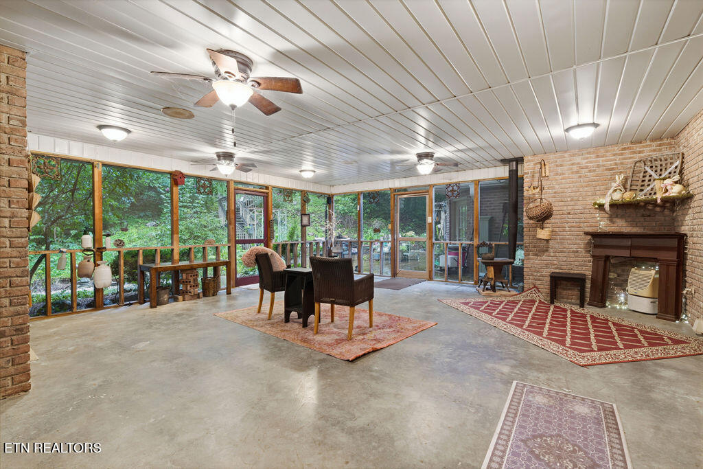 3012 Roaring Creek Way Sevierville TN 37862