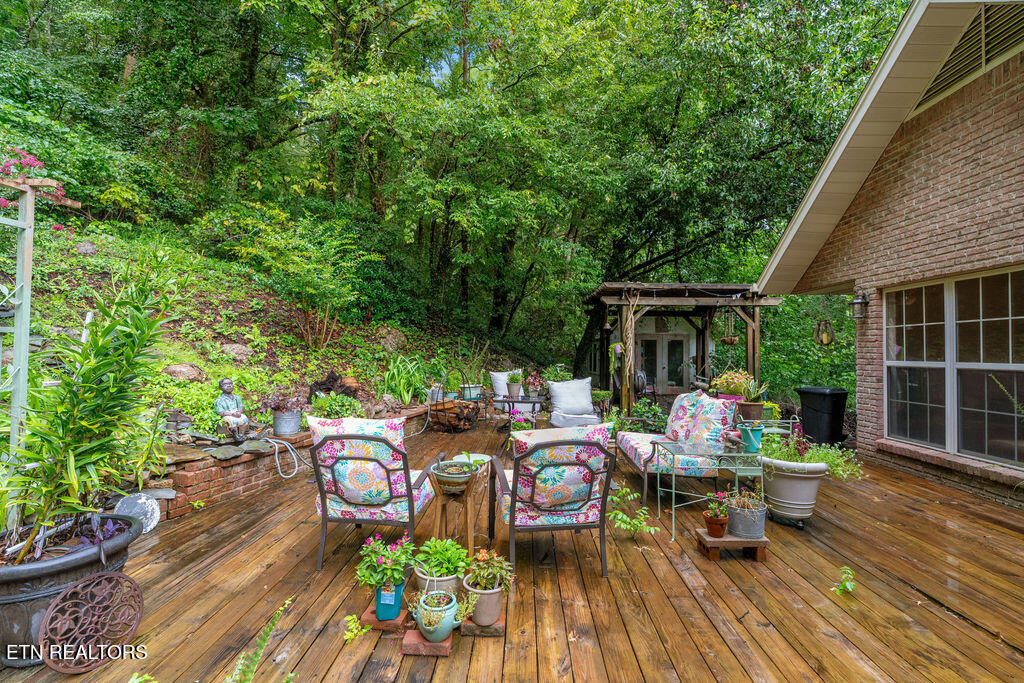 3012 Roaring Creek Way Sevierville TN 37862