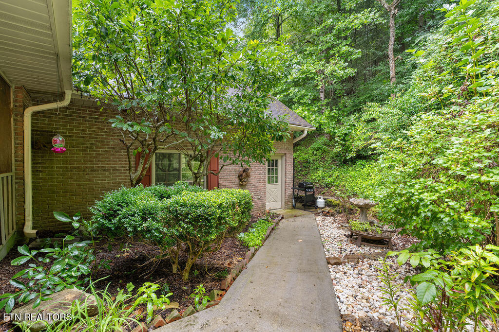 3012 Roaring Creek Way Sevierville TN 37862