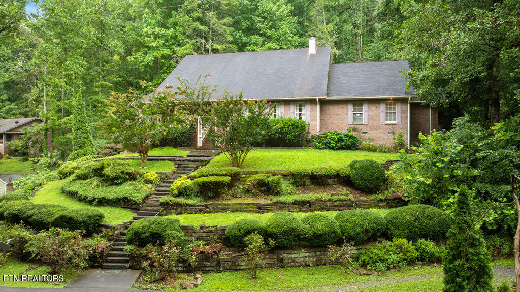 3012 Roaring Creek Way Sevierville TN 37862