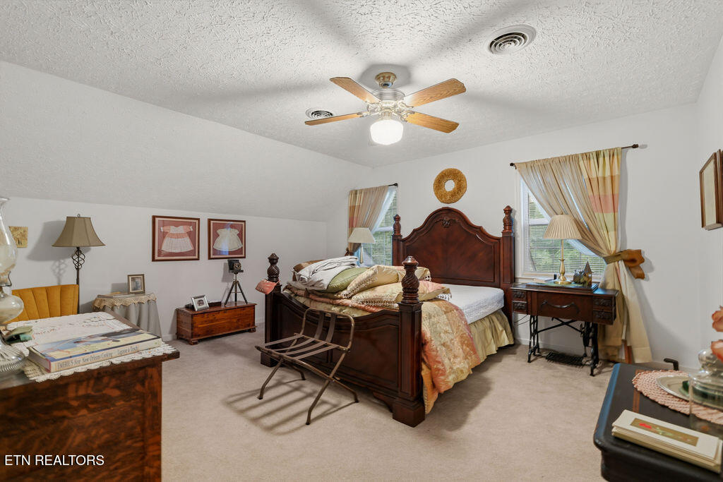 3012 Roaring Creek Way Sevierville TN 37862