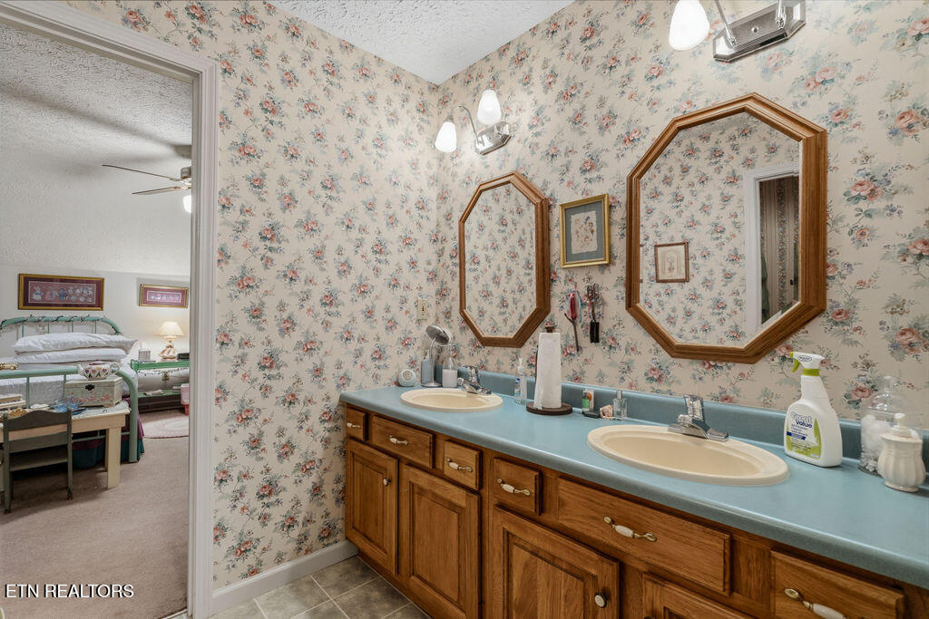 3012 Roaring Creek Way Sevierville TN 37862