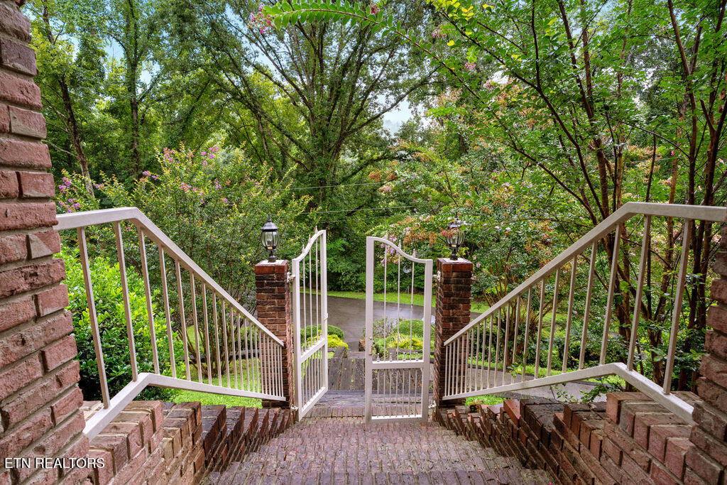 3012 Roaring Creek Way Sevierville TN 37862