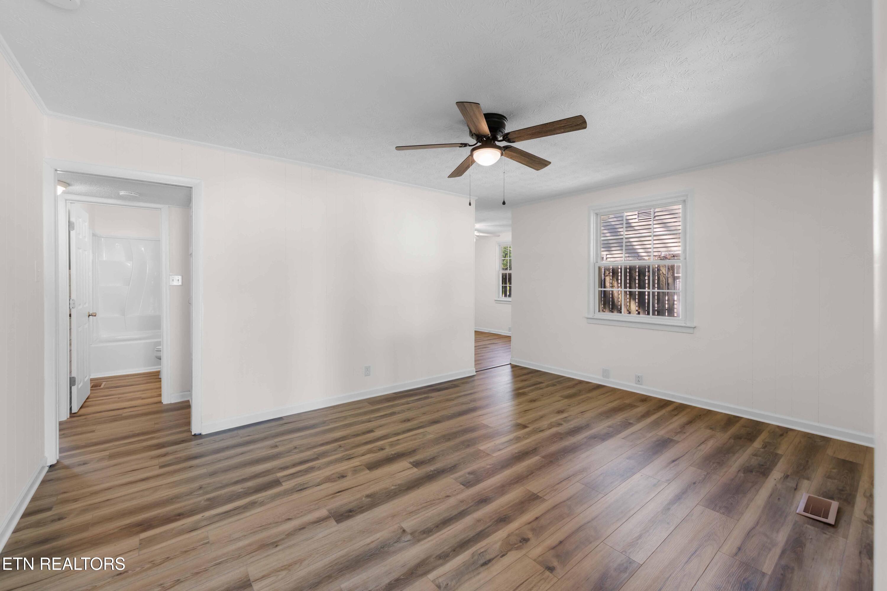 3922 Briargate Avenue Knoxville TN 37919