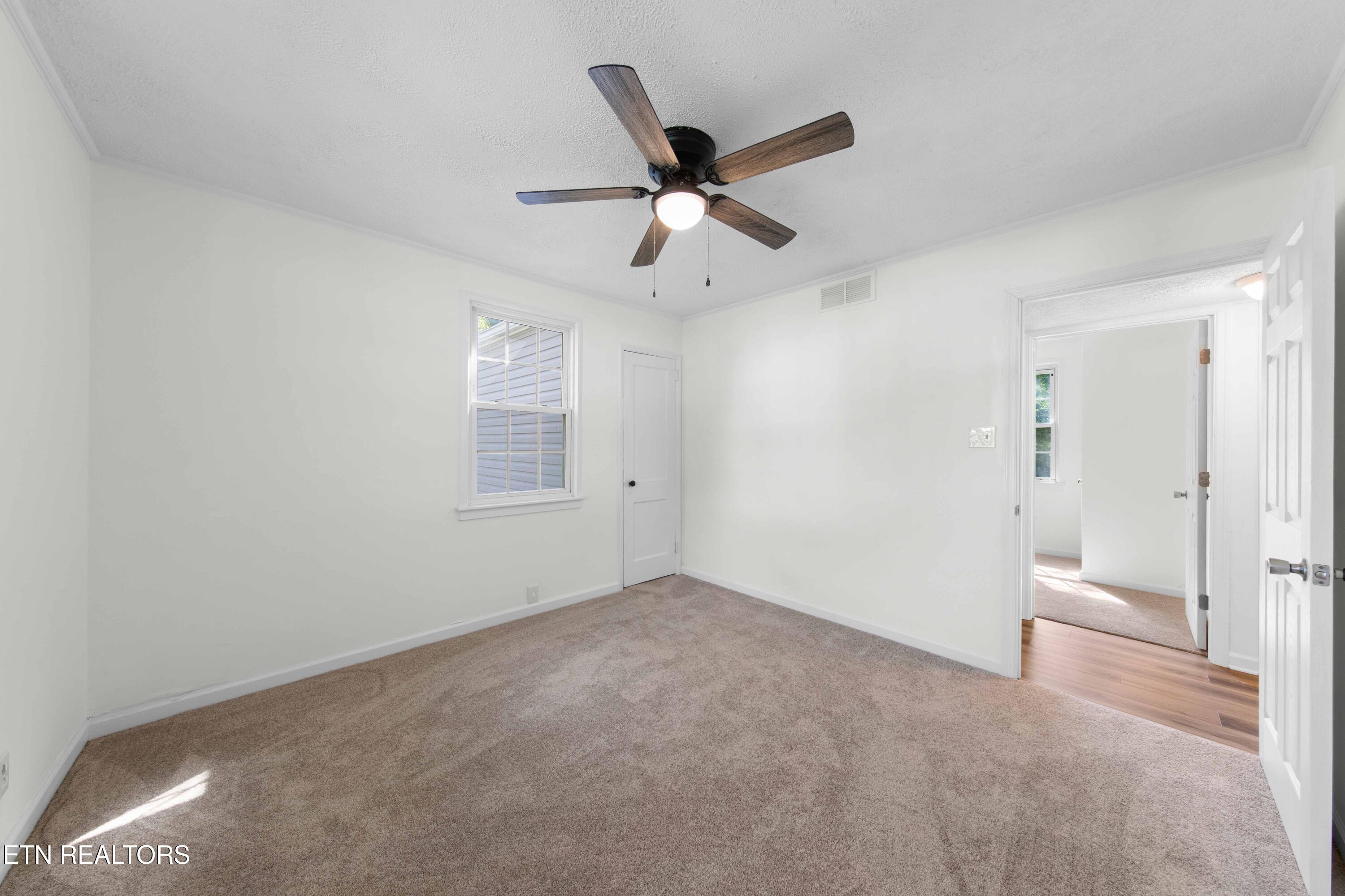 3922 Briargate Avenue Knoxville TN 37919