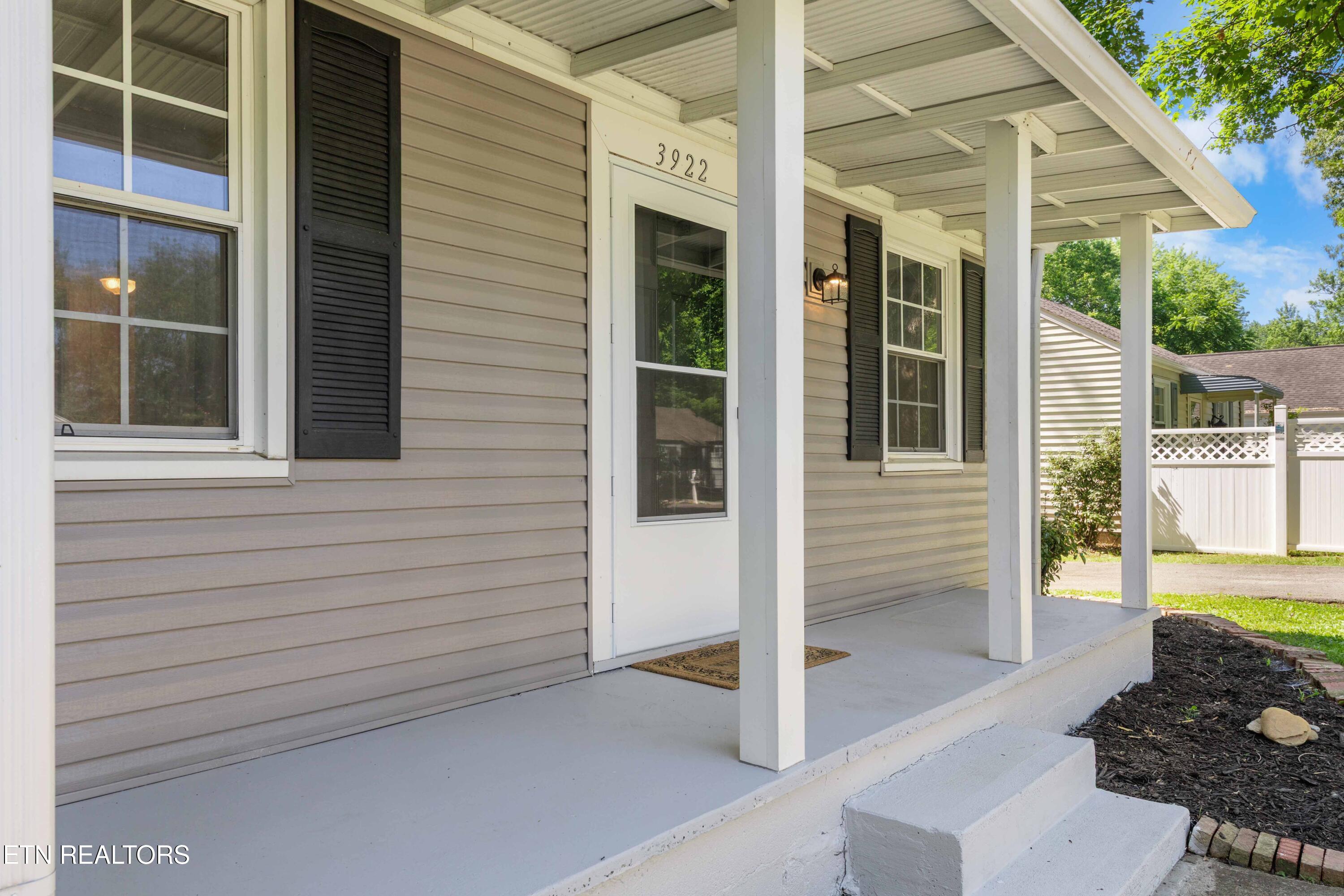 3922 Briargate Avenue Knoxville TN 37919