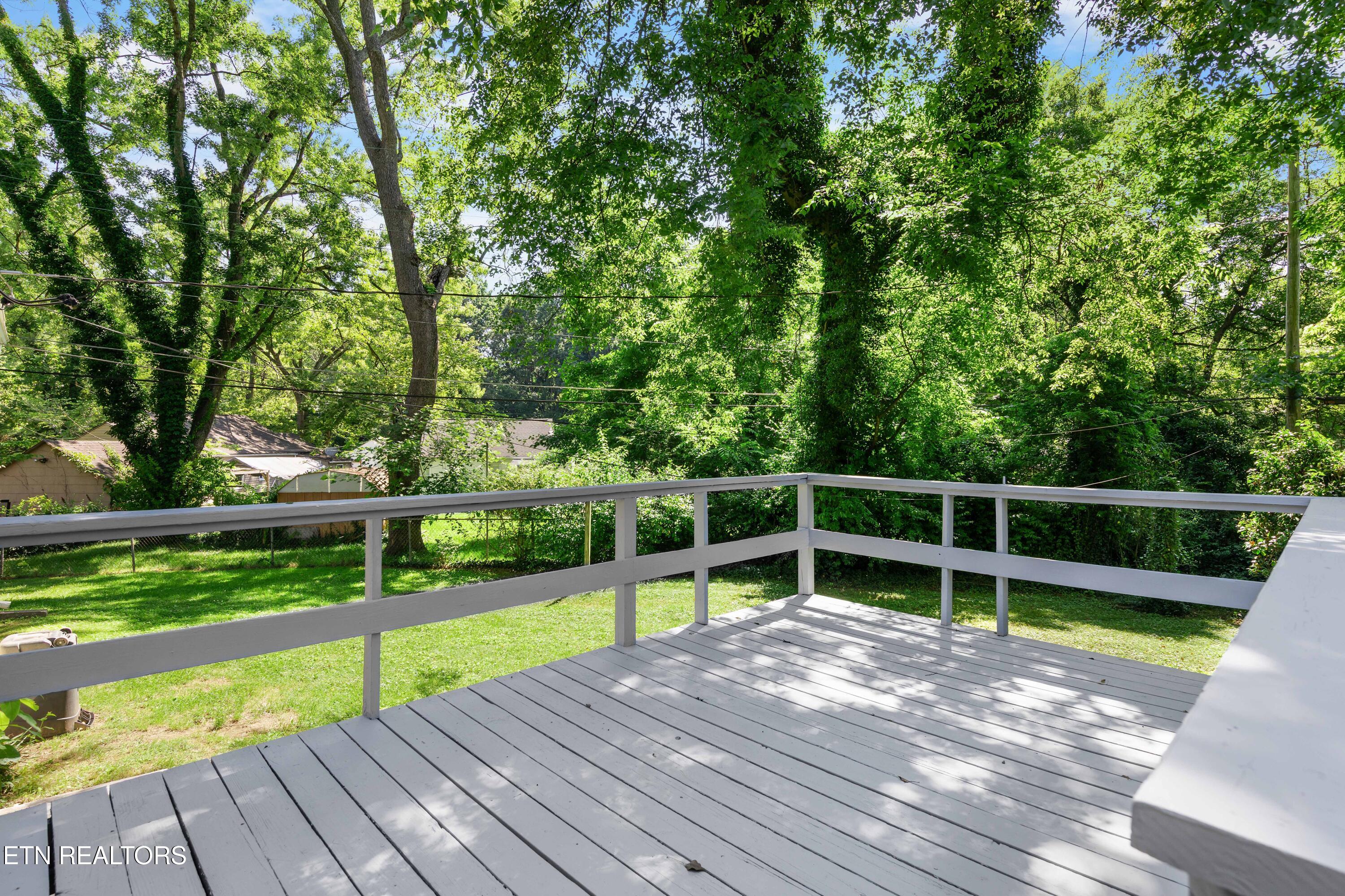 3922 Briargate Avenue Knoxville TN 37919