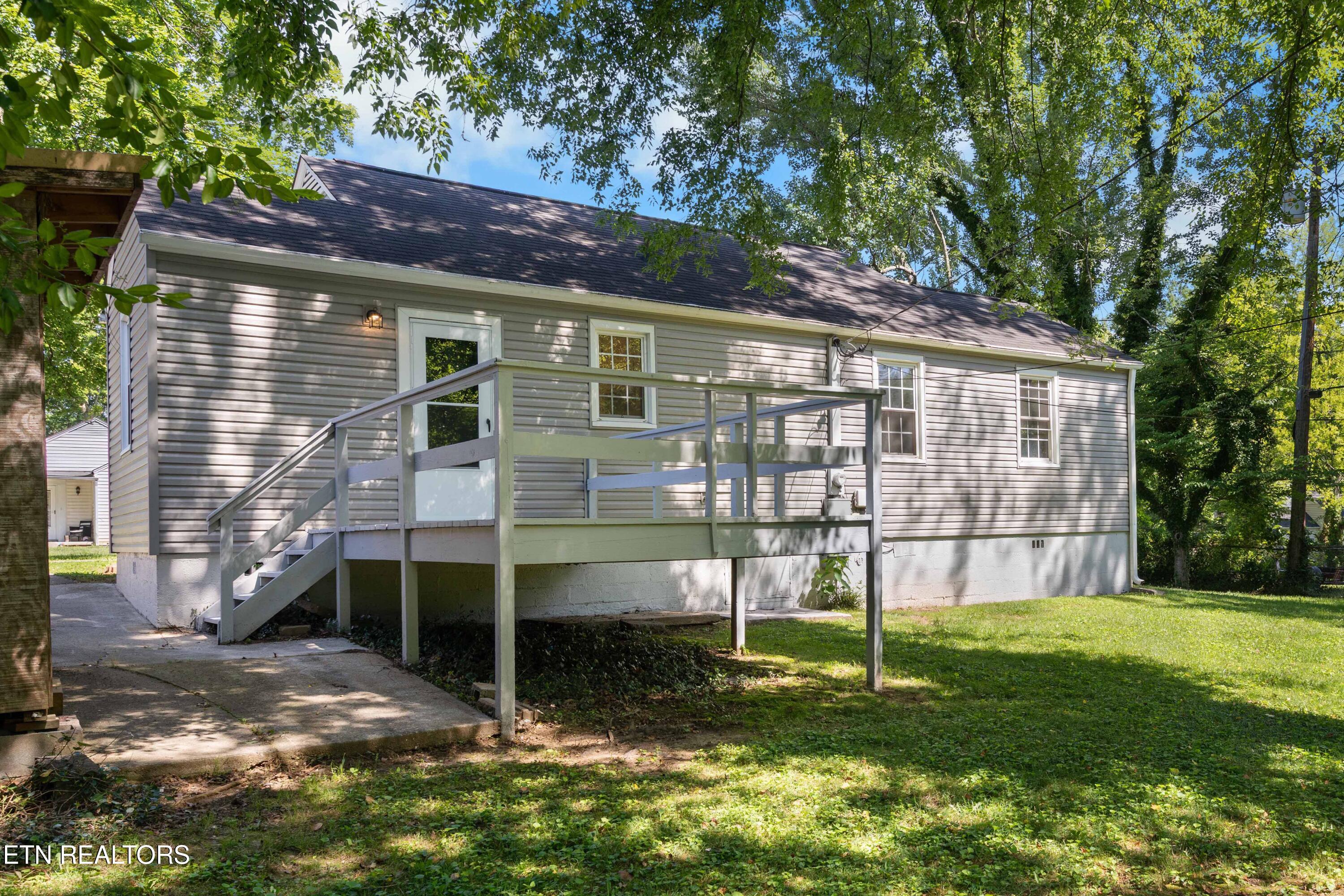 3922 Briargate Avenue Knoxville TN 37919