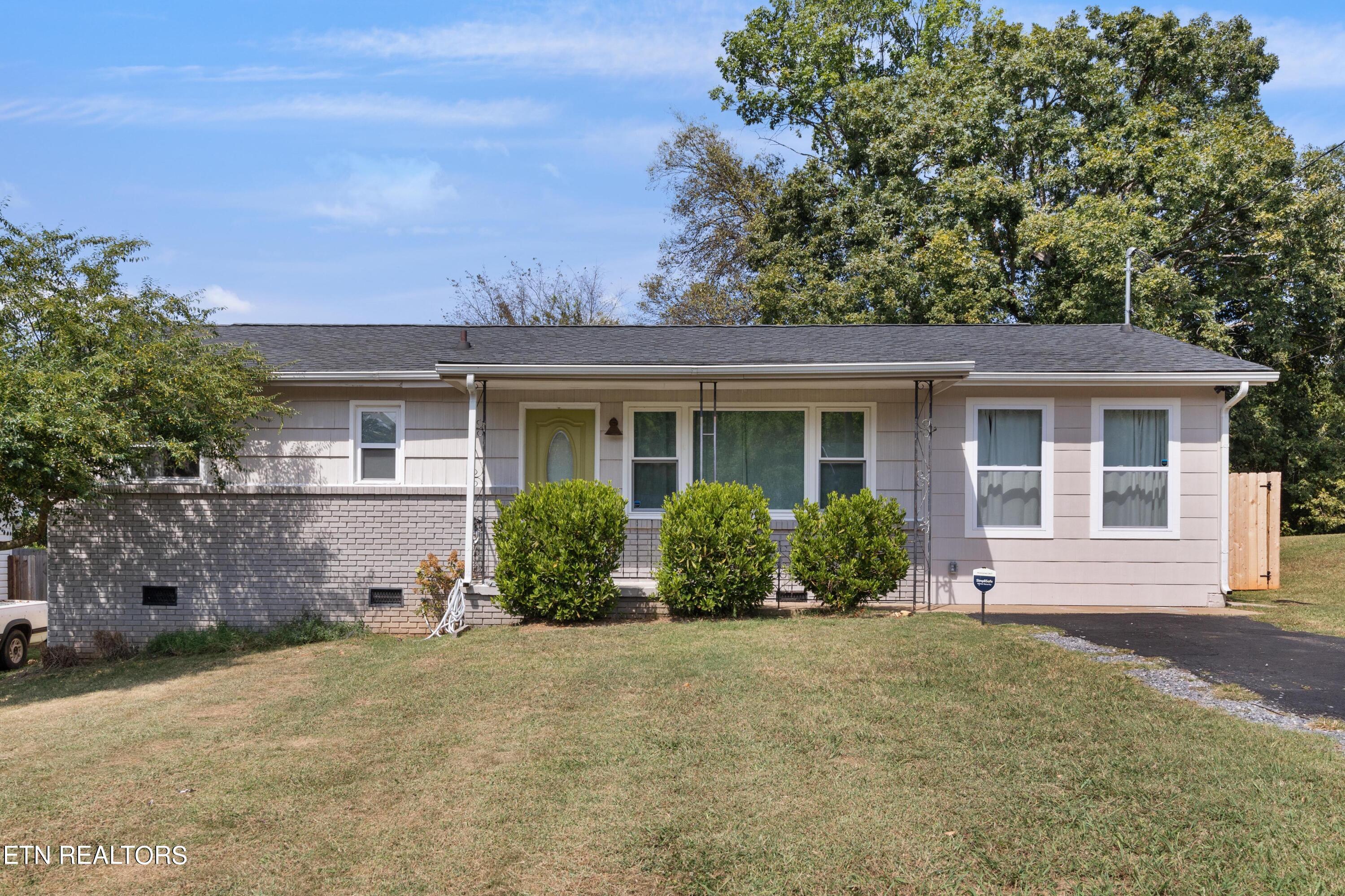 2221 W Gilbert Lane Knoxville TN 37920