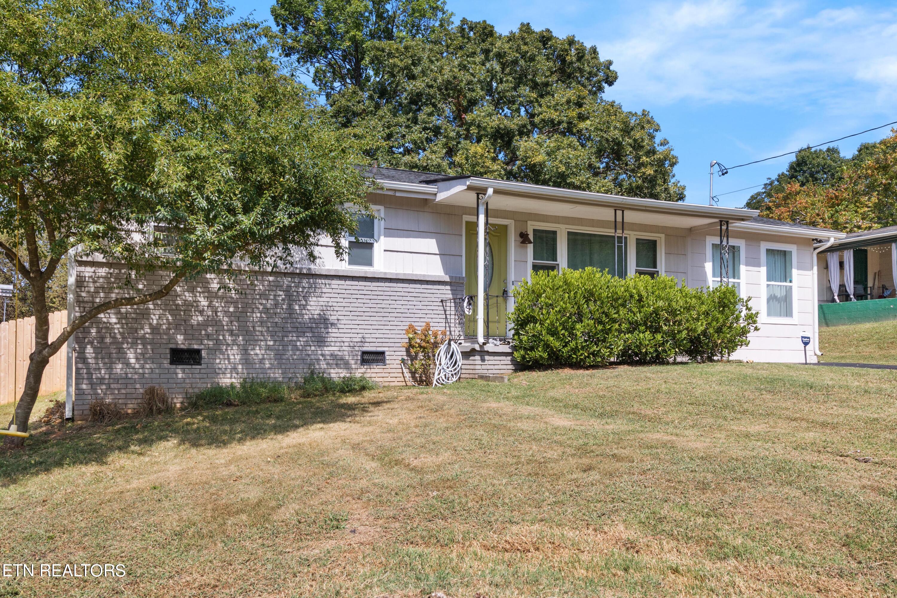 2221 W Gilbert Lane Knoxville TN 37920