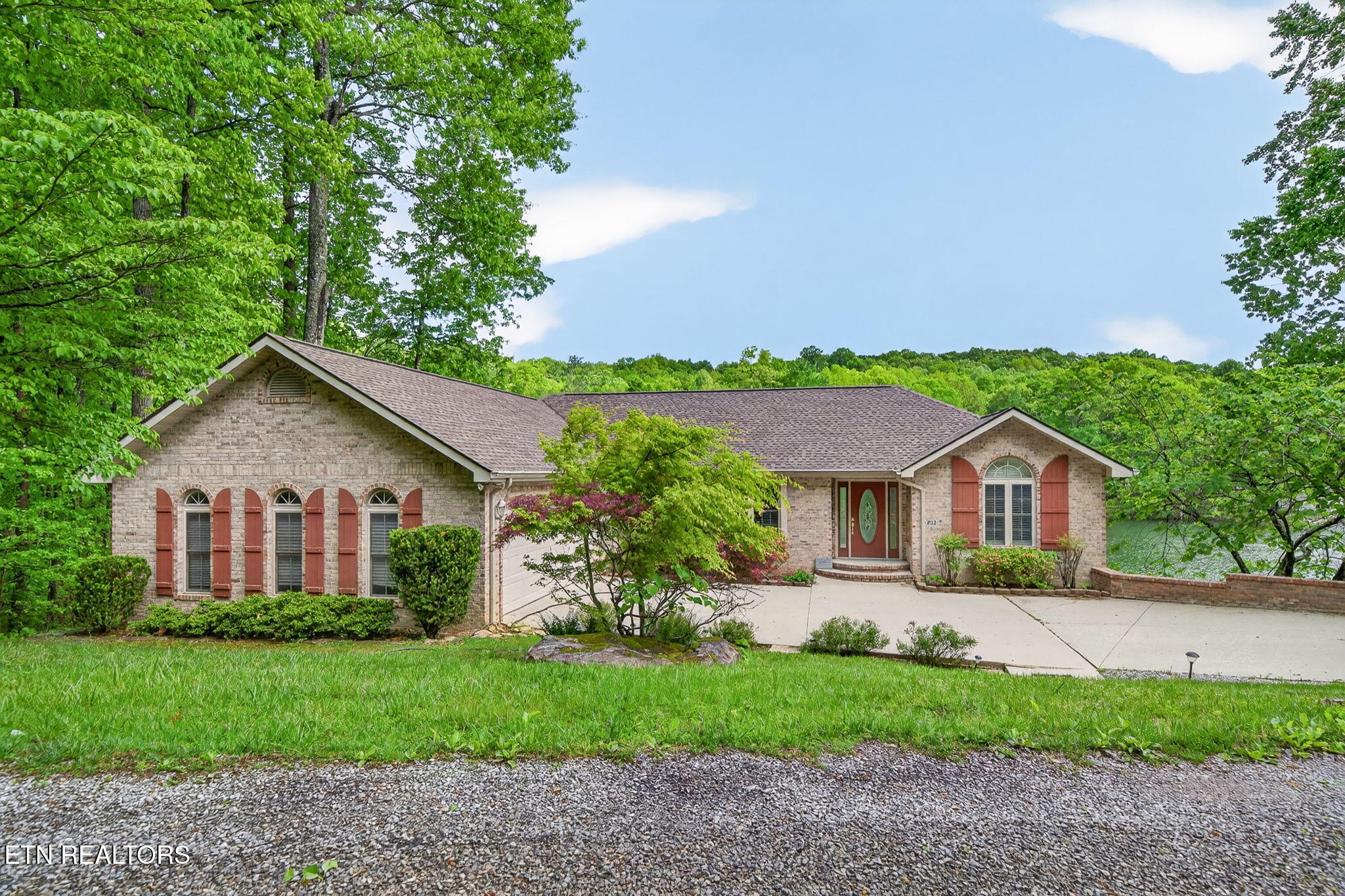 253 Dublin Lane Crossville TN 38558