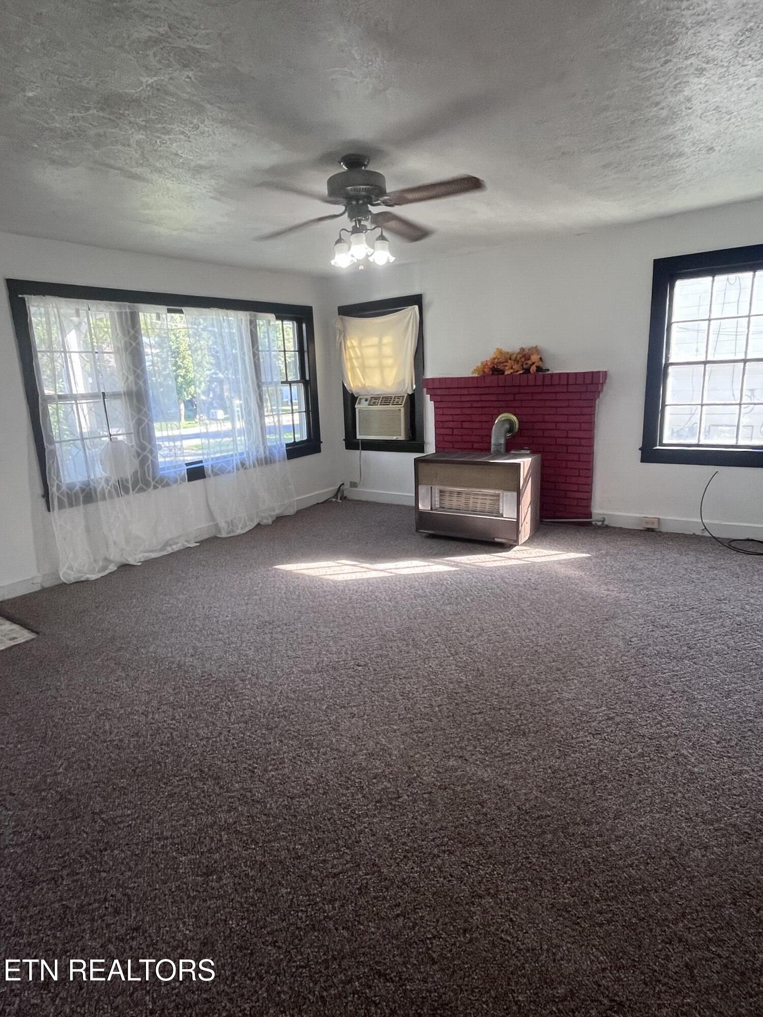 227 Henderson Avenue Sevierville TN 37862