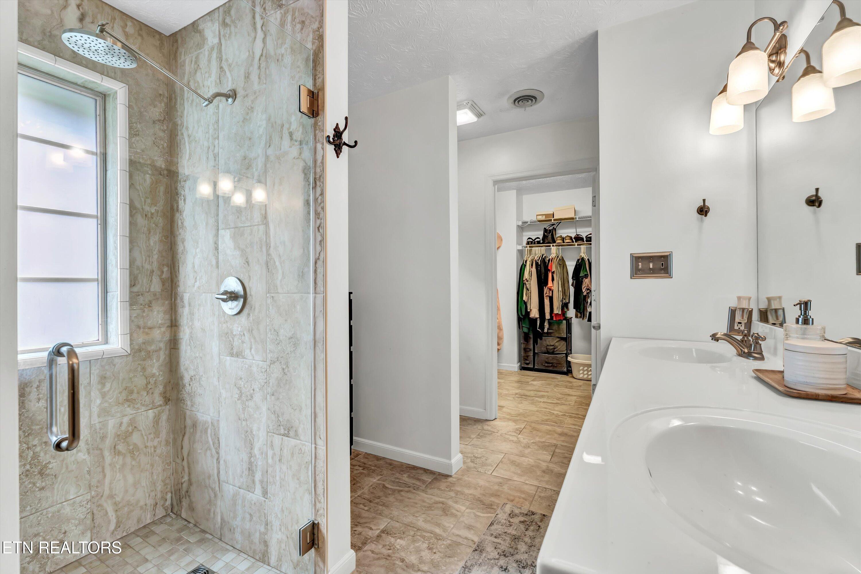 5944 Tennyson Drive Knoxville TN 37909