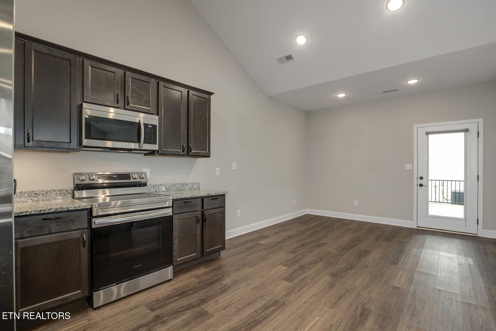 428 Creekside Way Lenoir City TN 37771