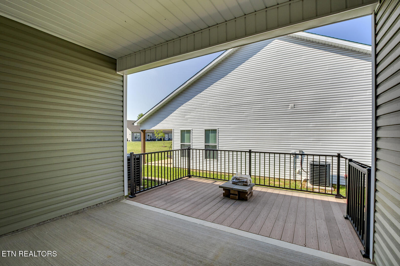 428 Creekside Way Lenoir City TN 37771