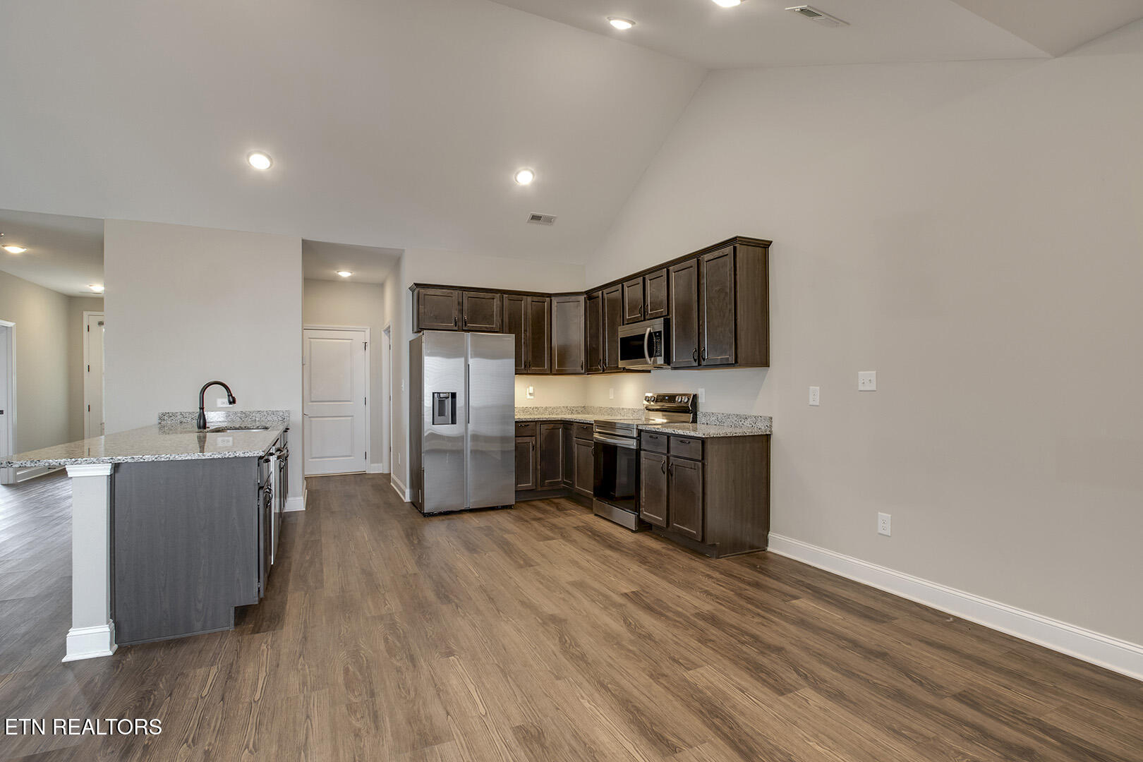 428 Creekside Way Lenoir City TN 37771