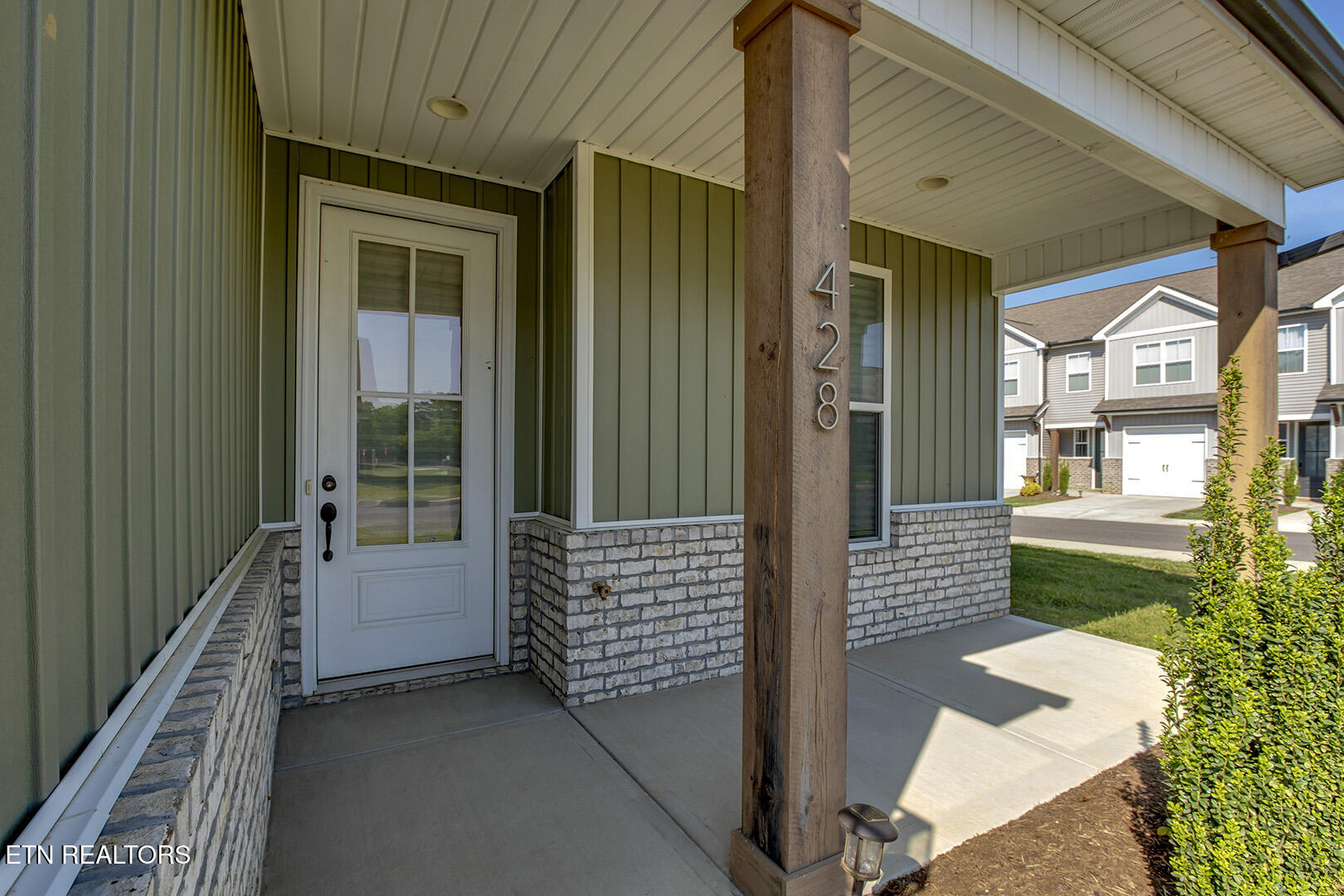 428 Creekside Way Lenoir City TN 37771