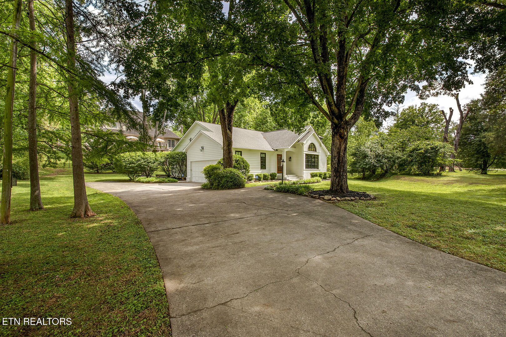 6604 Westland Drive Knoxville TN 37919