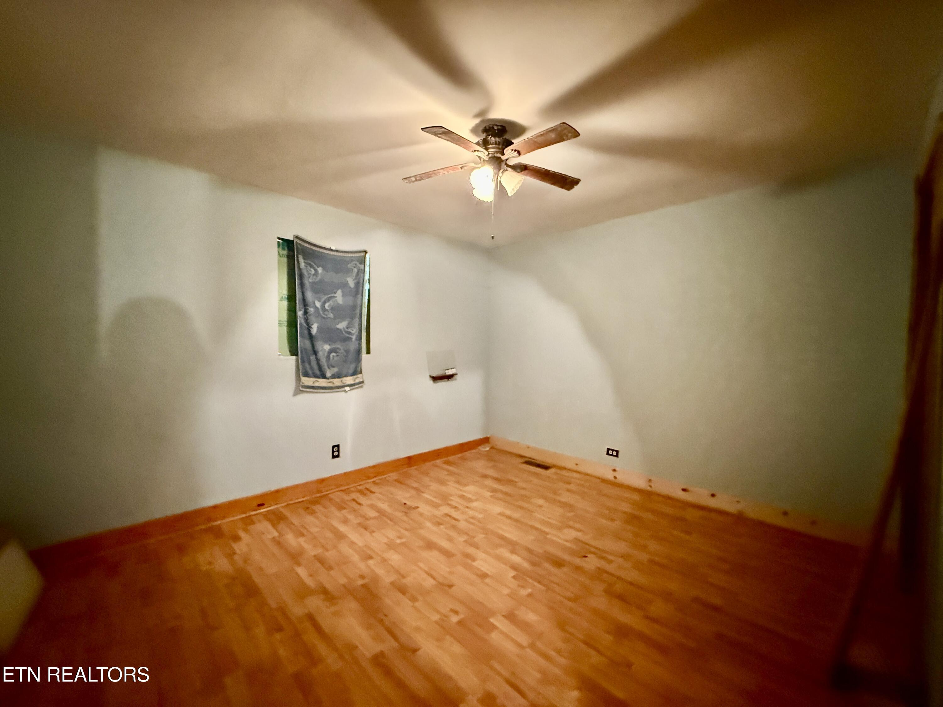 419 Carlock Avenue Harriman TN 37748