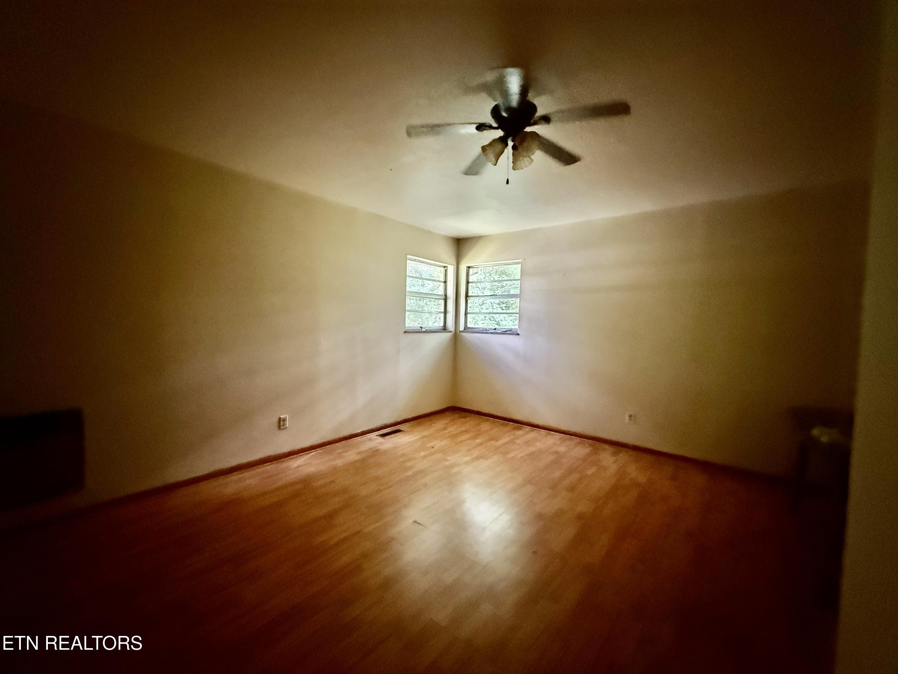 419 Carlock Avenue Harriman TN 37748