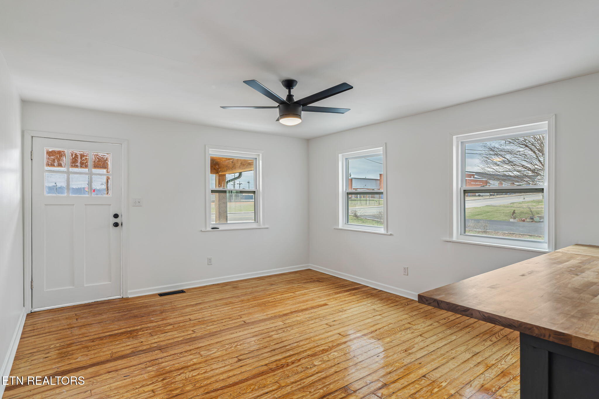 910 Cannon Avenue Sweetwater TN 37874
