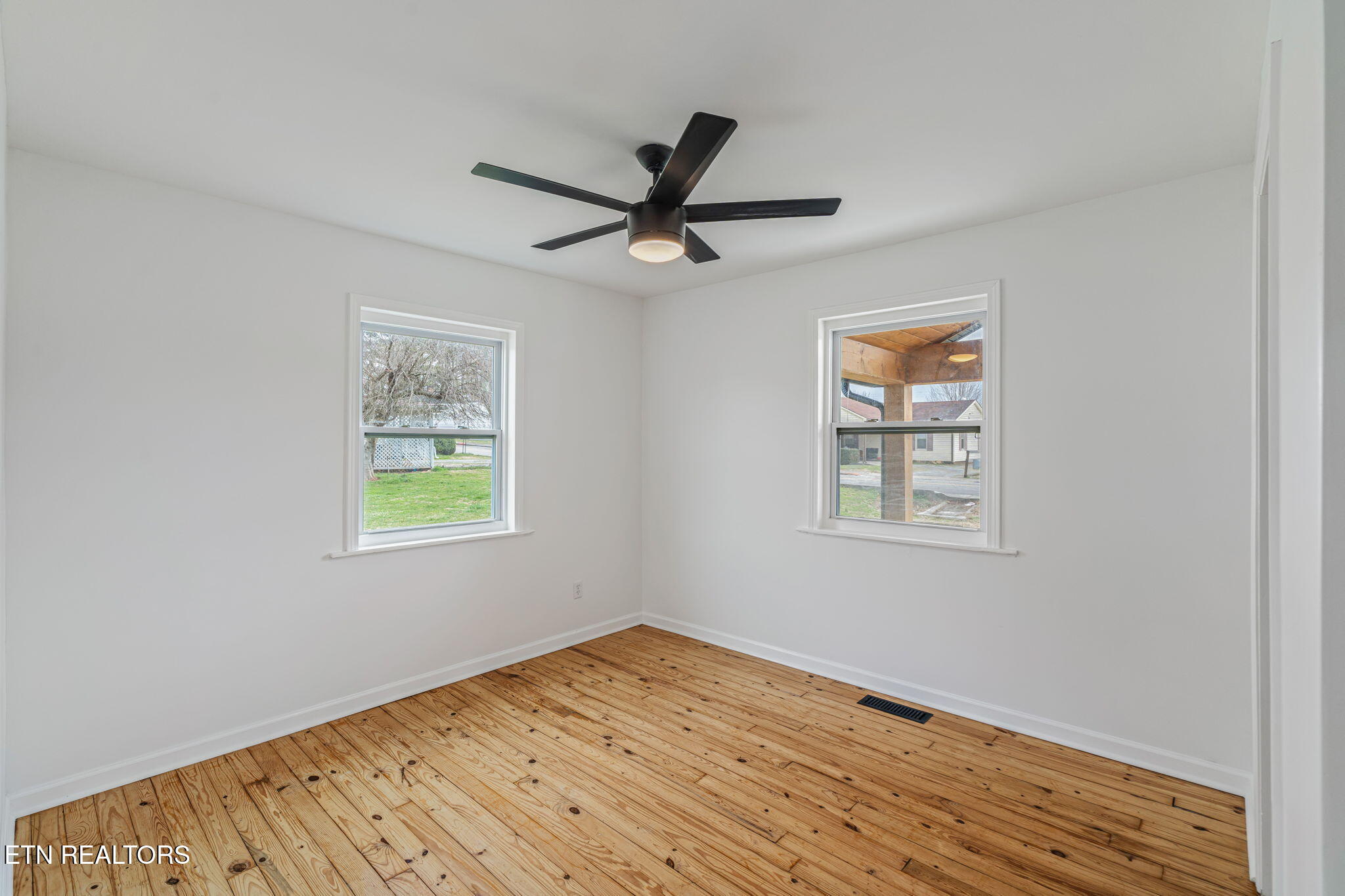 910 Cannon Avenue Sweetwater TN 37874