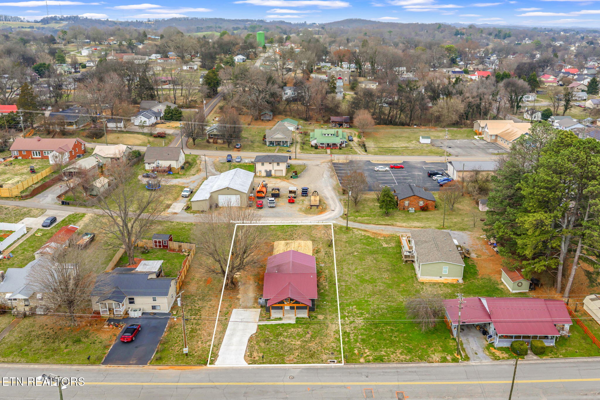 910 Cannon Avenue Sweetwater TN 37874