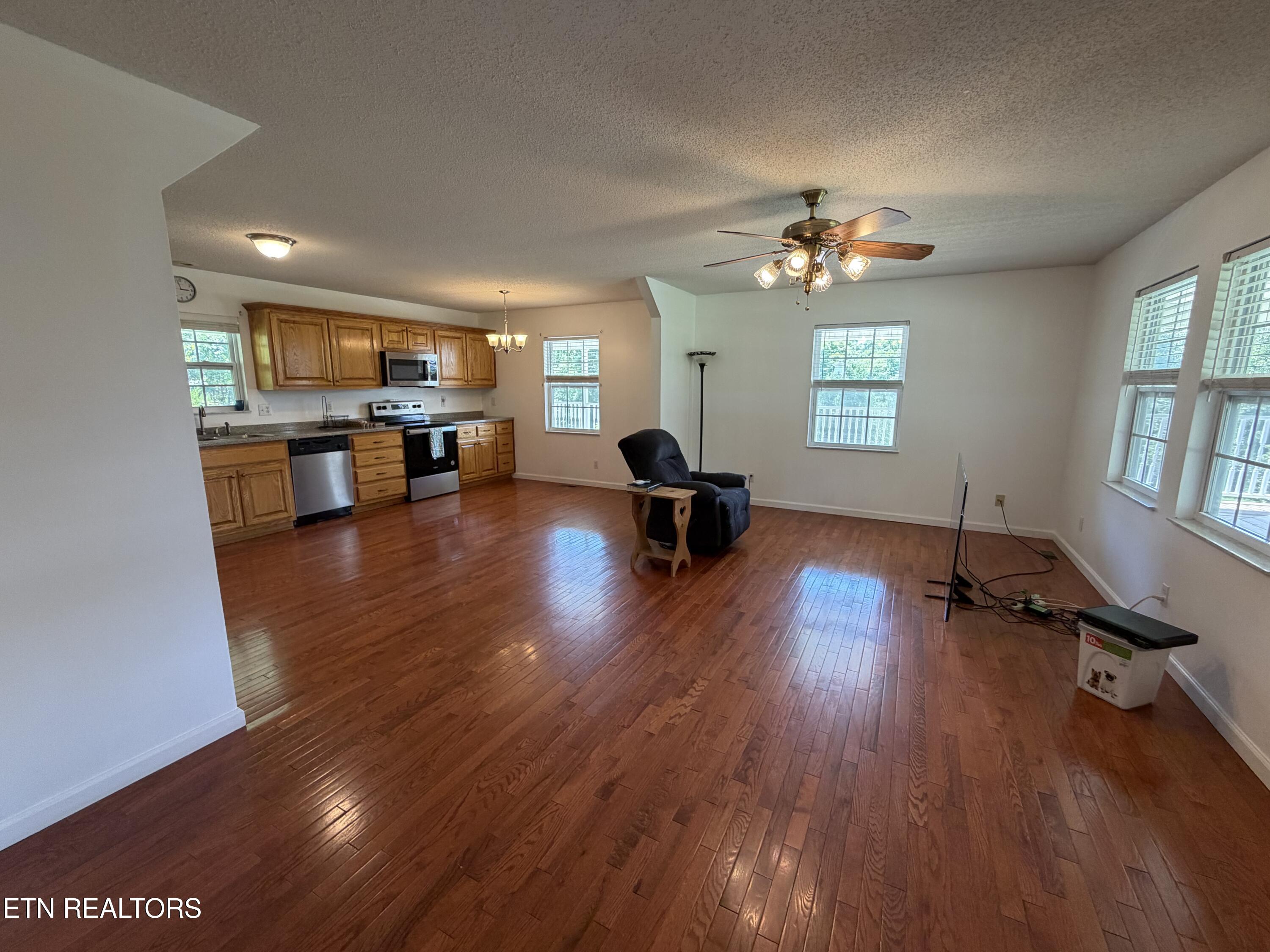 2125 Niles Ferry Road Greenback TN 37742