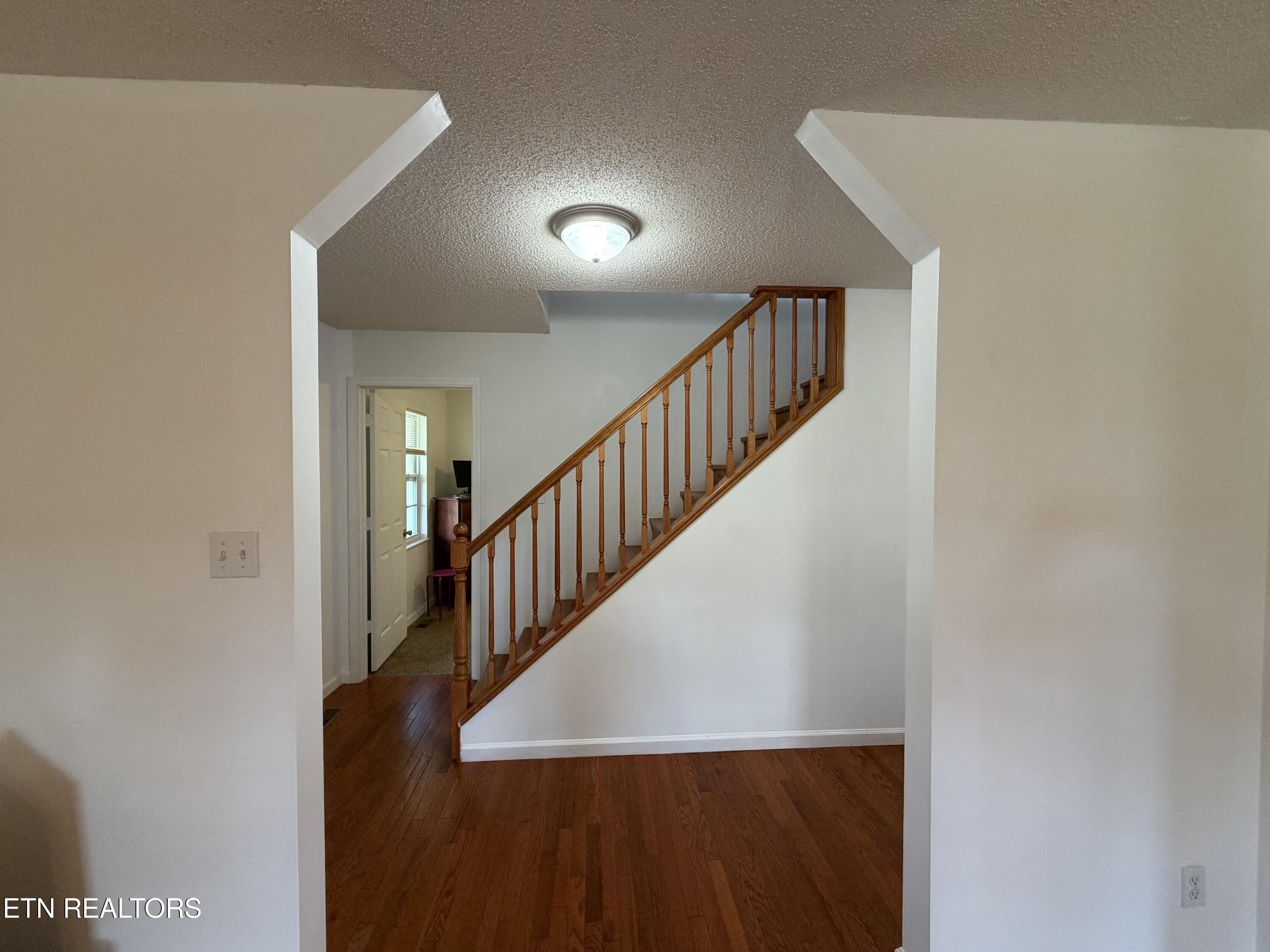 2125 Niles Ferry Road Greenback TN 37742
