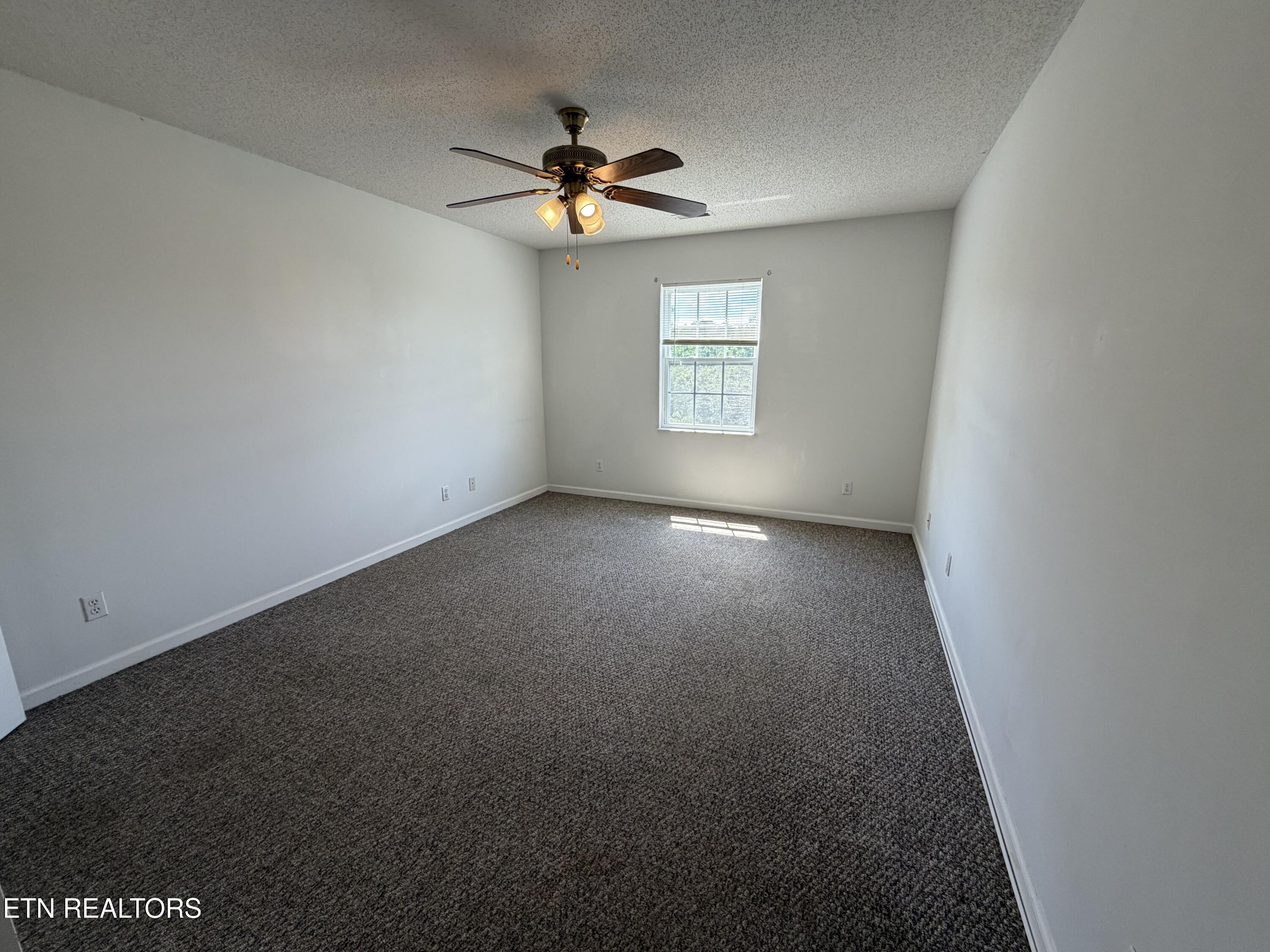 2125 Niles Ferry Road Greenback TN 37742