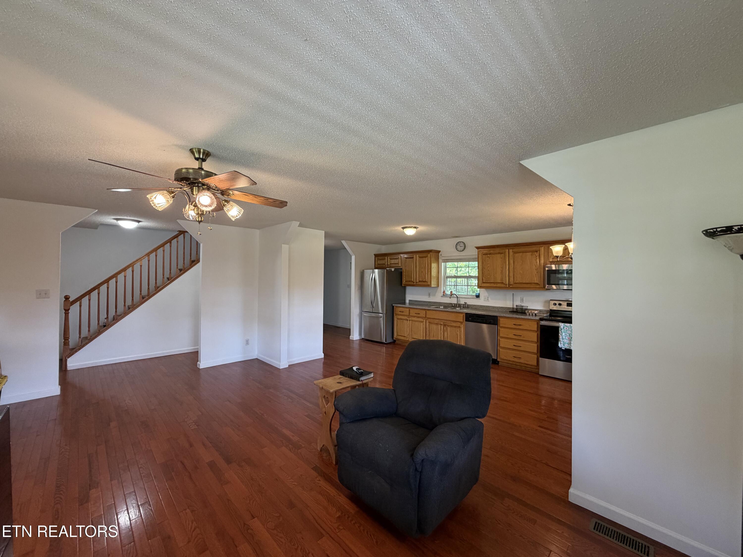 2125 Niles Ferry Road Greenback TN 37742